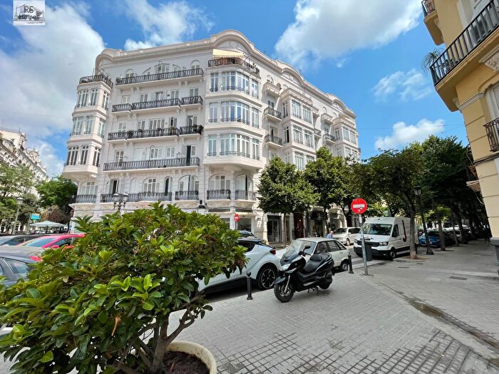 Casas en venta y pisos alquiler - 1