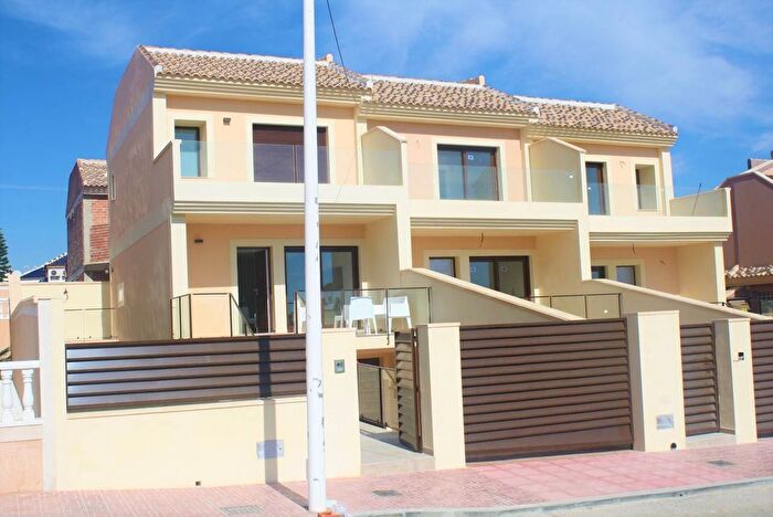 Casas en venta y pisos alquiler - 1