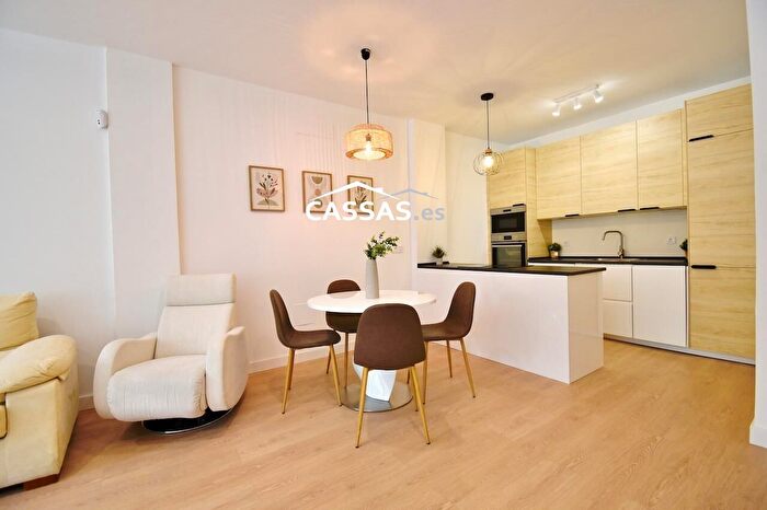 Casas en venta y pisos alquiler - 3