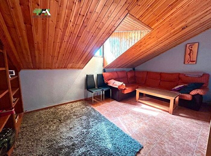 Casas en venta y pisos alquiler - 2