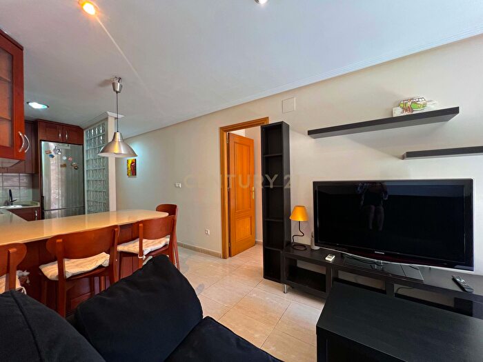 Casas en venta y pisos alquiler - 1