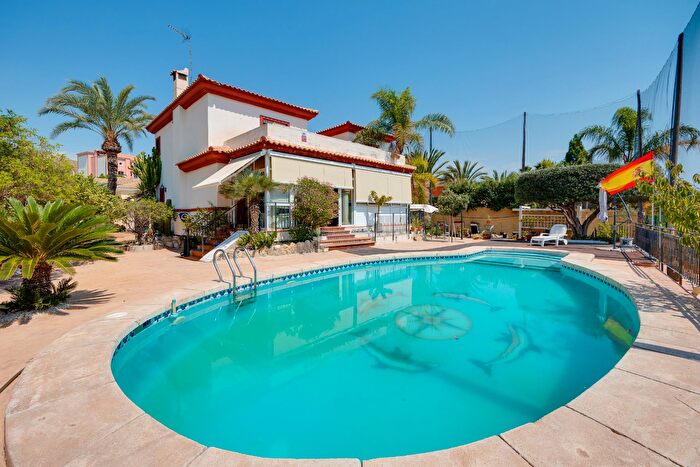 Casa en venta en Bonalba Cotoveta, Mutxamel de 5 habitaciones