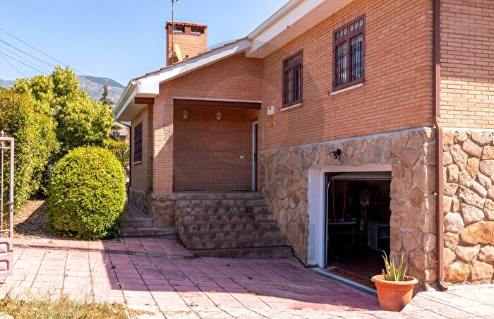 Casas en venta y pisos alquiler - 1