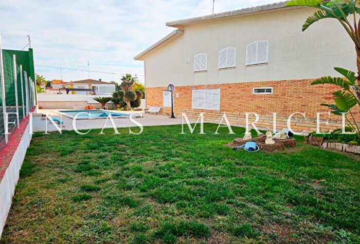 Casas en venta y pisos alquiler - 3