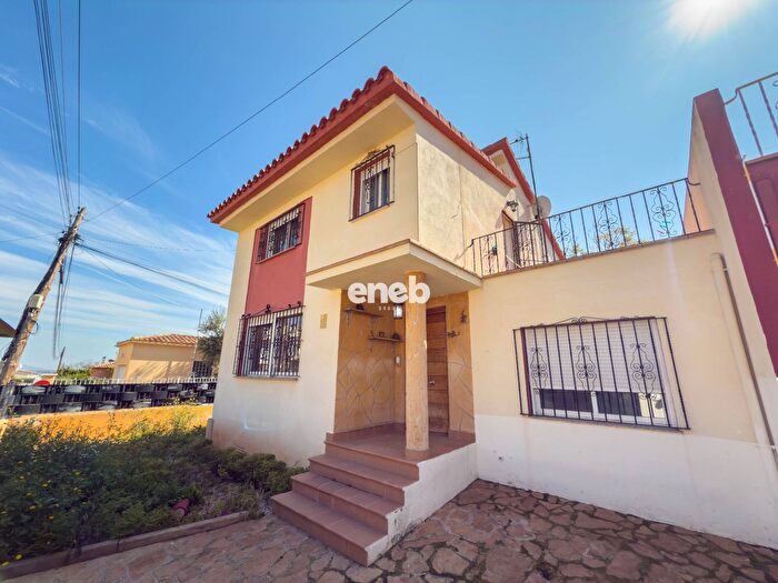 Casas en venta y pisos alquiler - 1