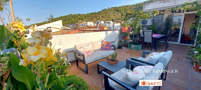 Casas en venta y pisos alquiler - 1