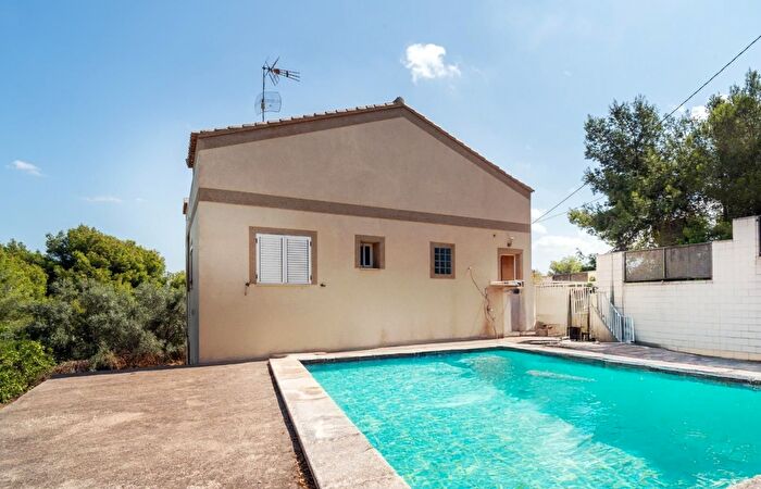 Casa en venta en Godelleta, Valencia de 3 habitaciones