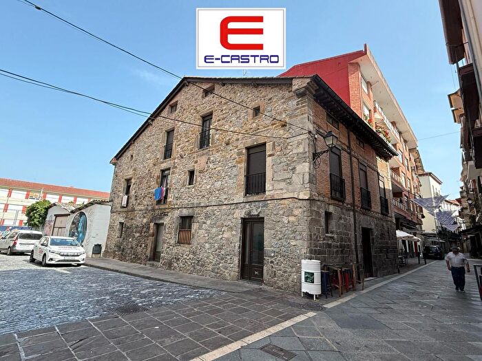 Casas en venta y pisos alquiler - 1