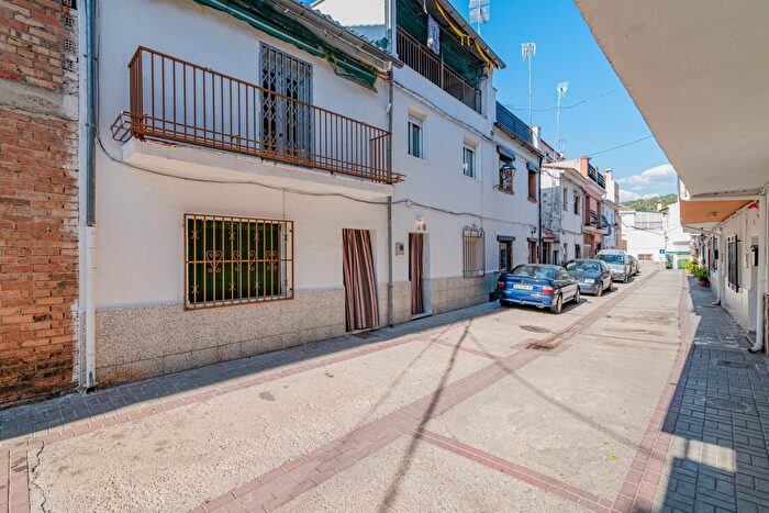 Casa en venta en Dúdar, Granada de 7 habitaciones