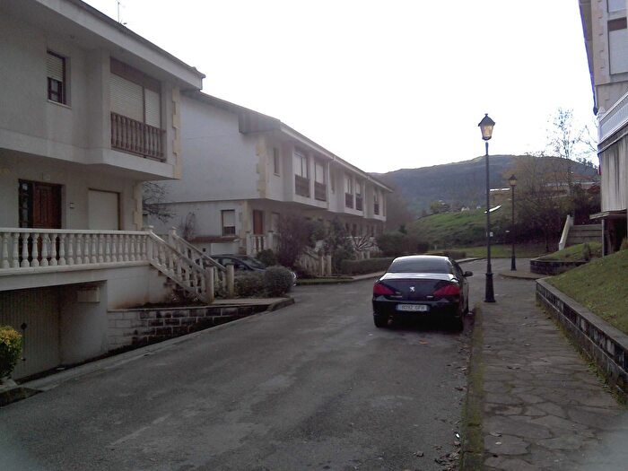 Casas en venta y pisos alquiler - 1