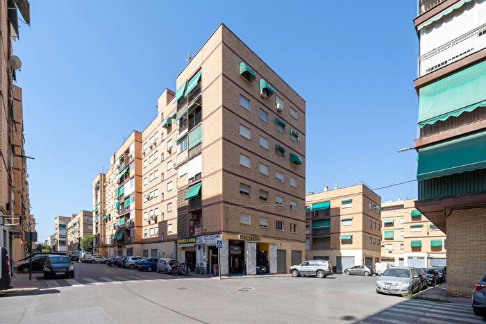 Piso en venta en Zaidín, Barrio de Zaidín de 4 habitaciones