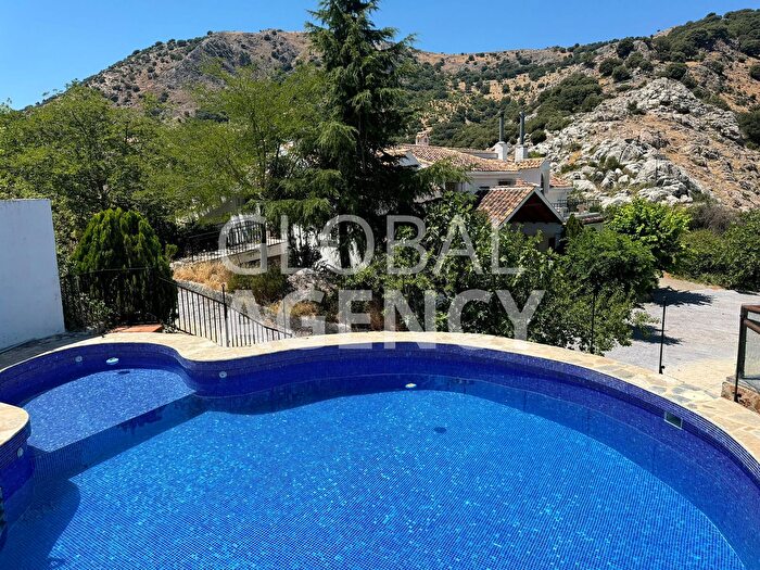 Casa en venta en Belén San Roque, Jaén Capital de 10 habitaciones