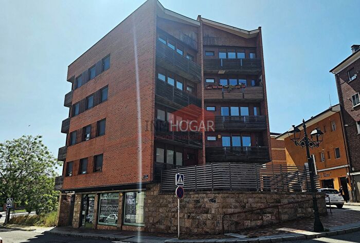 Casas en venta y pisos alquiler - 1