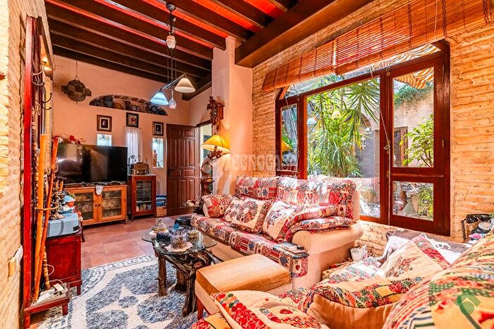 Casas en venta y pisos alquiler - 2
