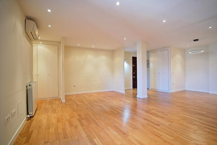 Piso en alquiler en Centro, Palacio de 2 habitaciones