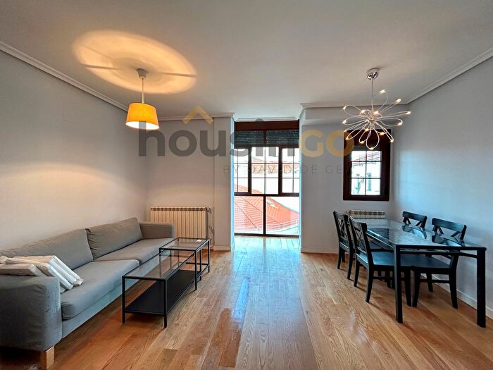 Casas en venta y pisos alquiler - 2