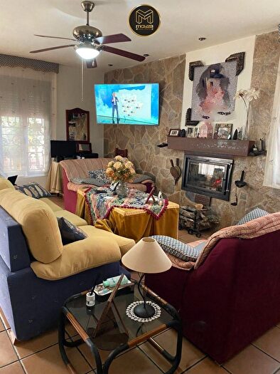 Casa en venta en Puente Tablas Puente Nuevo Cerro Molina, Jaén Capital de 6 habitaciones
