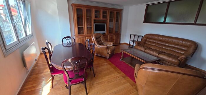 Casas en venta y pisos alquiler - 2
