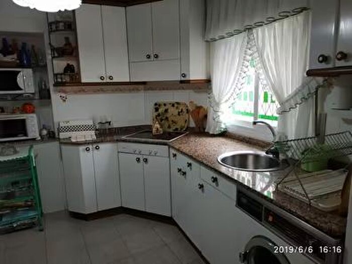 Casas en venta y pisos alquiler - 1