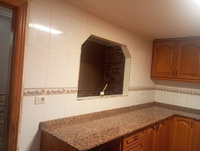 Casas en venta y pisos alquiler - 3