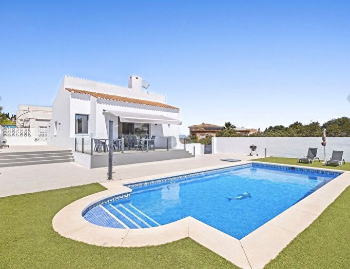 Piso en venta en El Faro de Calaburra Chaparral, Mijas de 5 habitaciones