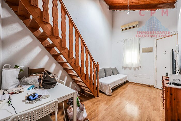 Casas en venta y pisos alquiler - 3
