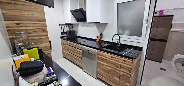 Casas en venta y pisos alquiler - 2