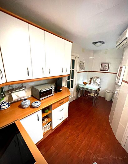 Casas en venta y pisos alquiler - 3