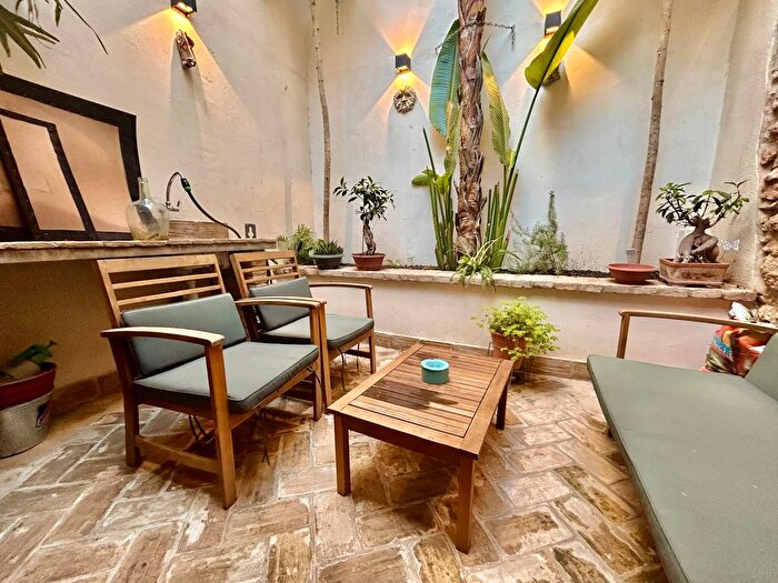 Casas en venta y pisos alquiler - 3