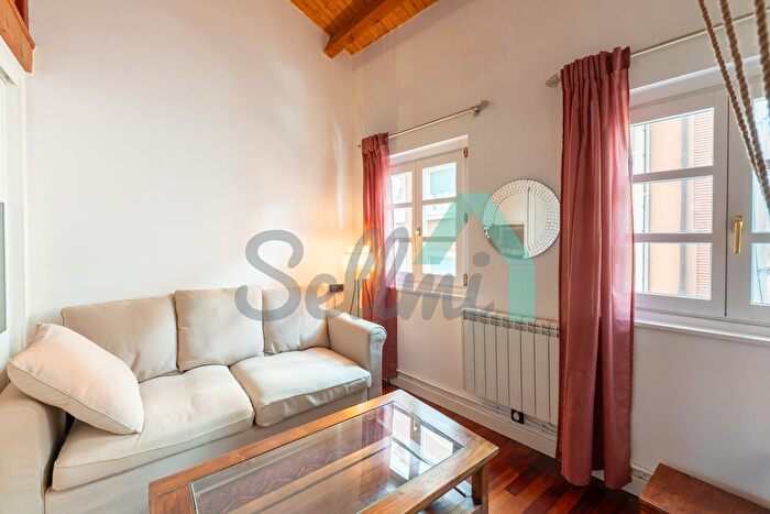 Casas en venta y pisos alquiler - 1