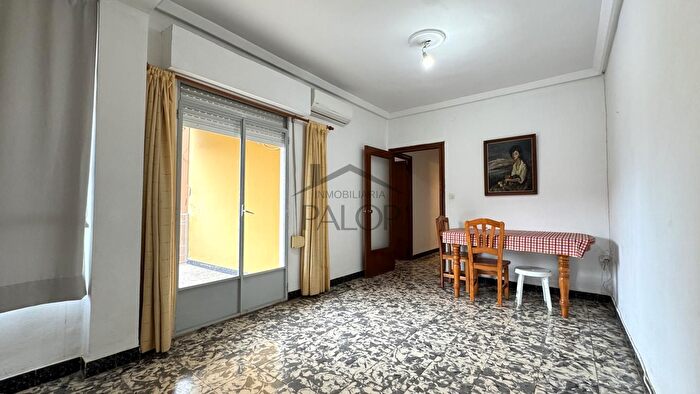 Casas en venta y pisos alquiler - 1