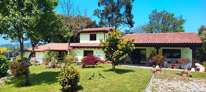 Casa en venta en Pría NuevaHontoria Naves, Llanes de 4 habitaciones