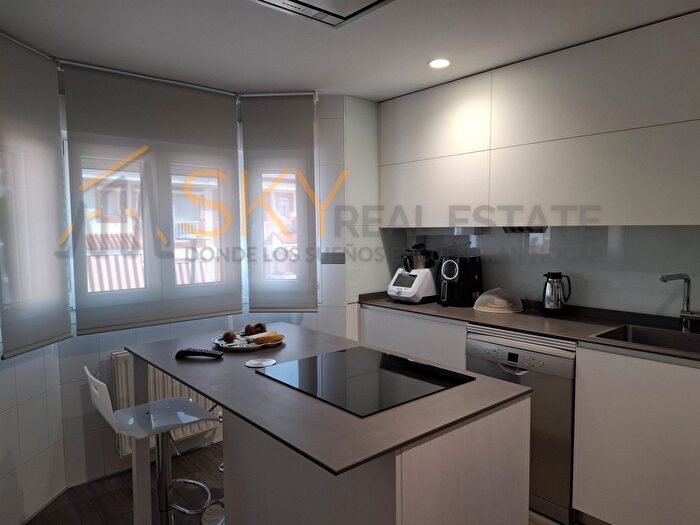 Casas en venta y pisos alquiler - 2