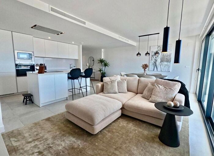 Piso en alquiler en Selwo, La Concha Resina Golf de 3 habitaciones