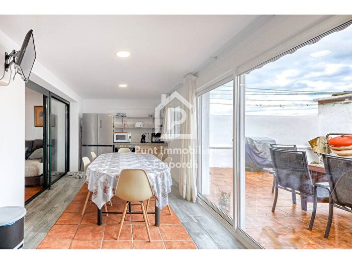 Casa en venta en El Far dEmpordà, Girona de 5 habitaciones