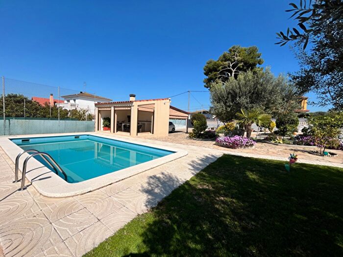 Casa en venta en Llorenç del Penedès, Tarragona de 4 habitaciones