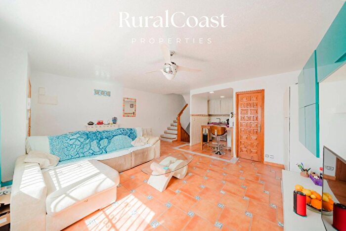 Casas en venta y pisos alquiler - 1