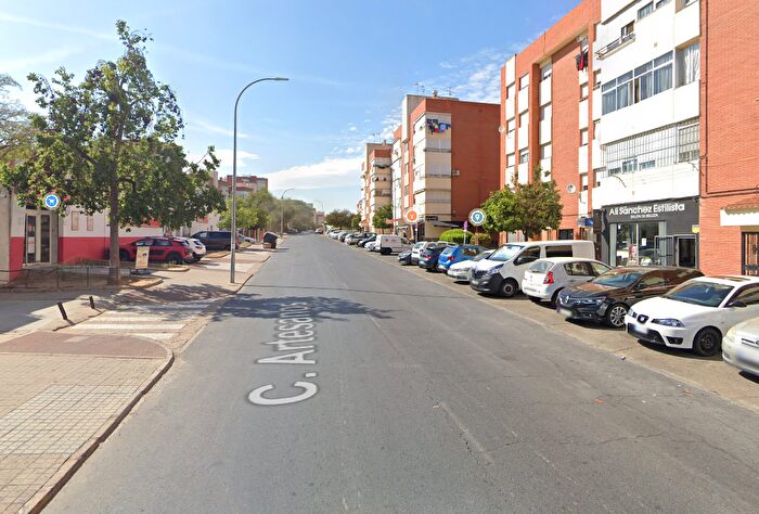 Piso en venta en La Orden, Huelva Capital de 3 habitaciones