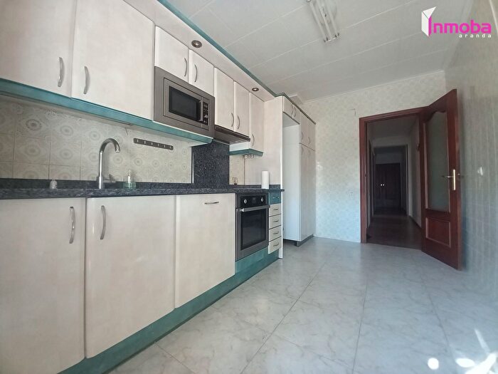 Casas en venta y pisos alquiler - 2