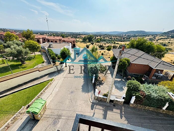 Casas en venta y pisos alquiler - 3