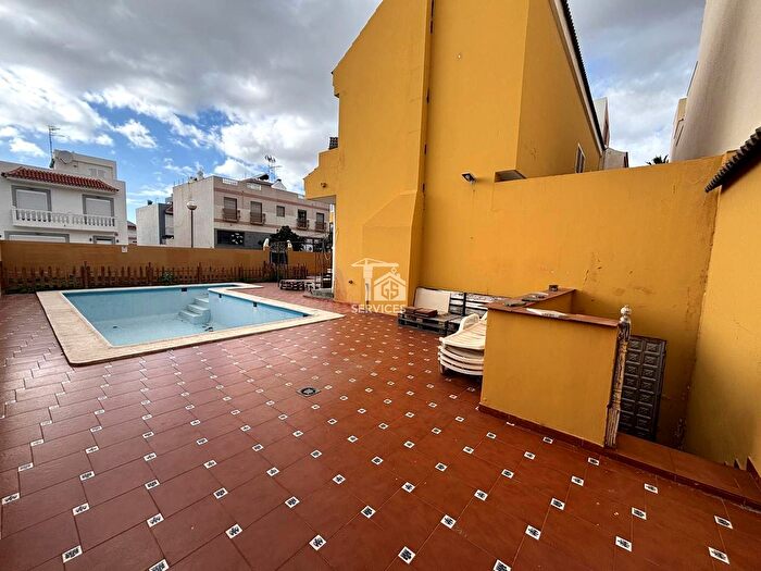 Casas en venta y pisos alquiler - 3