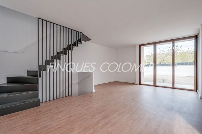 Casas en venta y pisos alquiler - 3