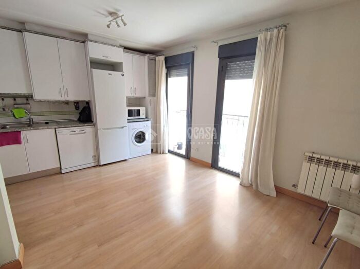 Casas en venta y pisos alquiler - 3