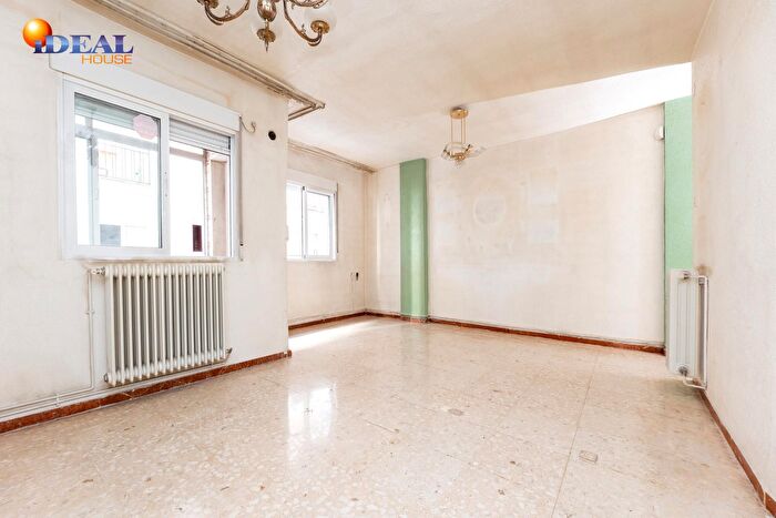 Casas en venta y pisos alquiler - 2