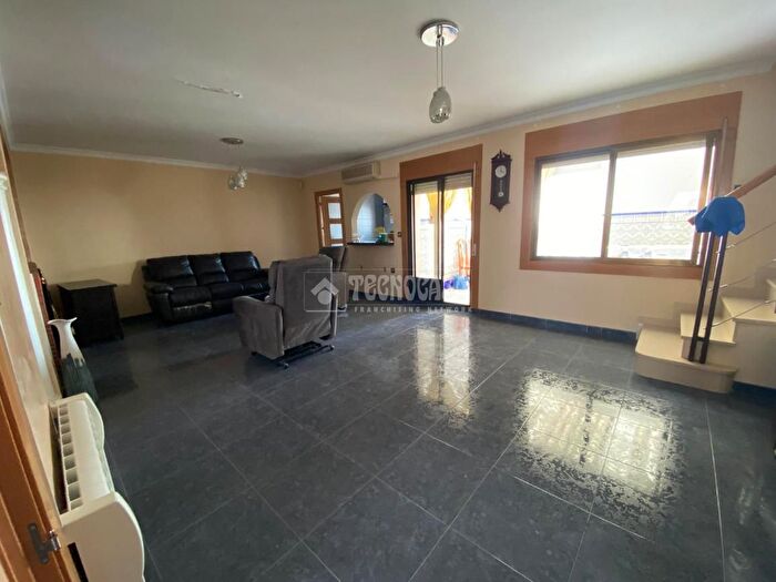 Casas en venta y pisos alquiler - 2