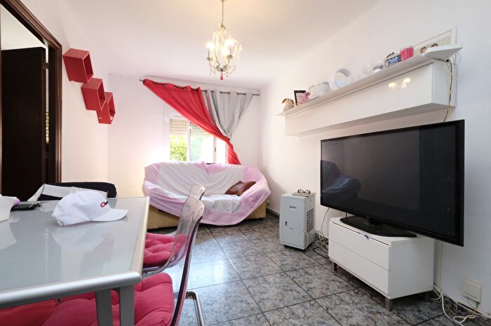 Piso en venta en Nou Barris, La Prosperitat de 4 habitaciones