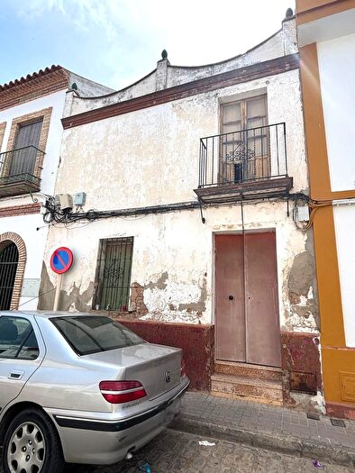 Casa en venta en Brenes, Sevilla