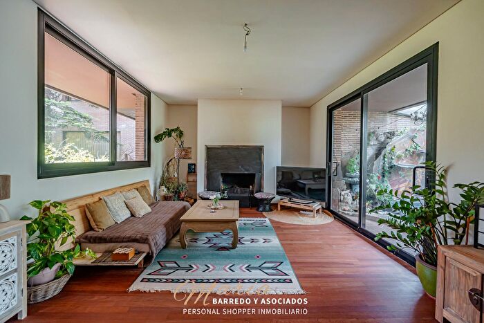 Casas en venta y pisos alquiler - 3