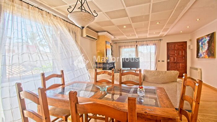 Casas en venta y pisos alquiler - 2