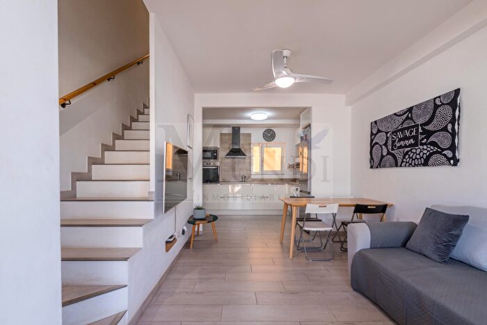 Casas en venta y pisos alquiler - 1